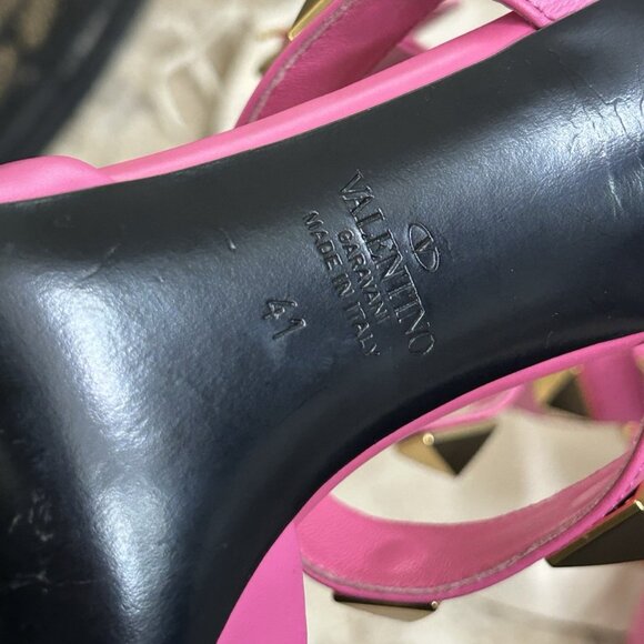 Valentino Pink Roman Stud Pumps Leather - Picture 14 of 16